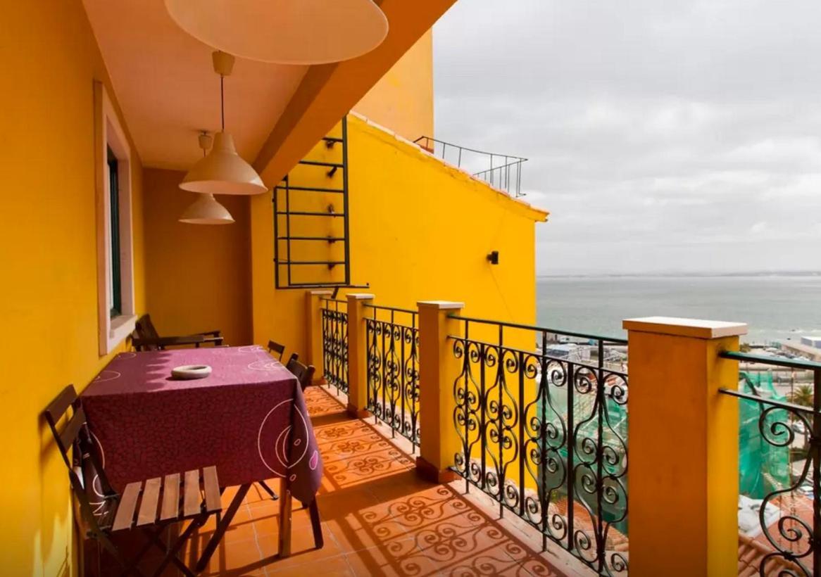 Flat With Terrace And River View - Se4 Lisbon
