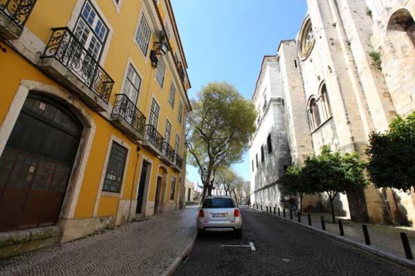 Flat With Terrace And River View - Se4 * Lisbon