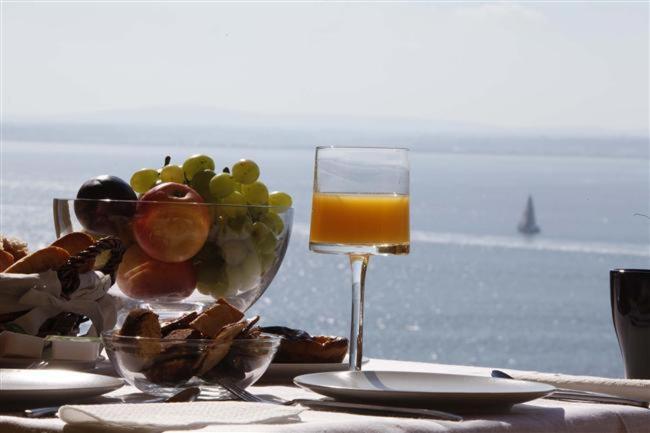Flat With Terrace And River View - Se4 * Lisbon